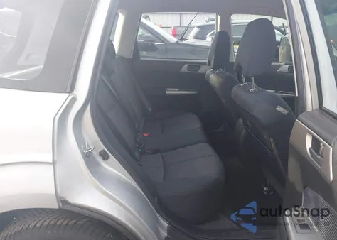 2010 Subaru Forester 2.5X z USA, uszkodzony, nr VIN JF2SH6AC7AH744504